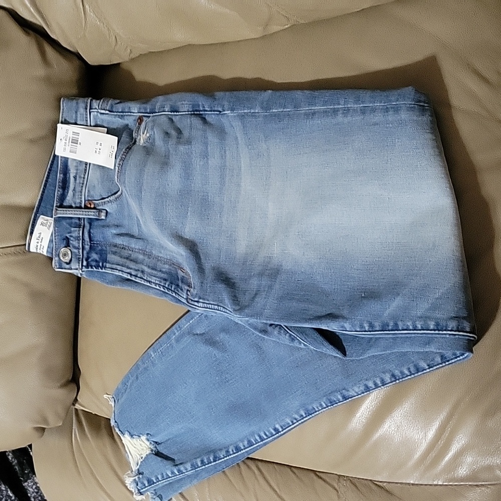 NWT Abercrombie & Fitch Jeans